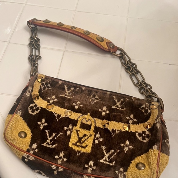 Auth Louis Vuitton Monogram Trompe L'Oeil Pochette Accessoire M92710 - Picture 3 of 6